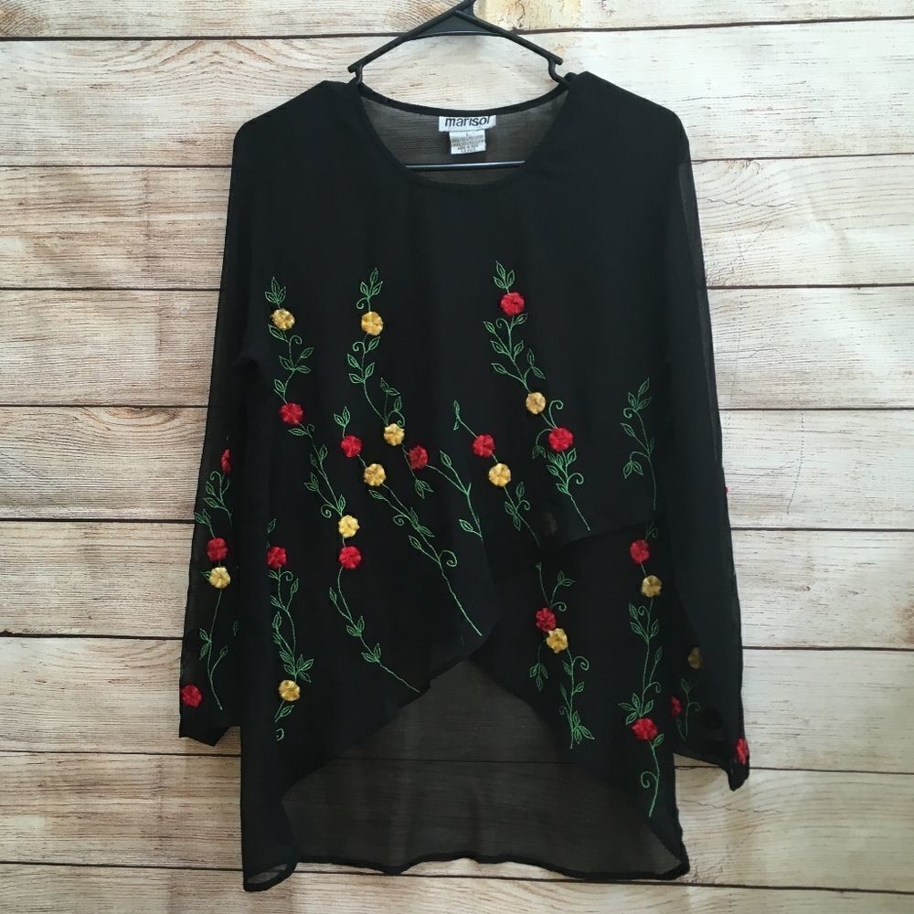 ‎VINTAGE MARISOL EMBROIDERED TOP IN BLACK